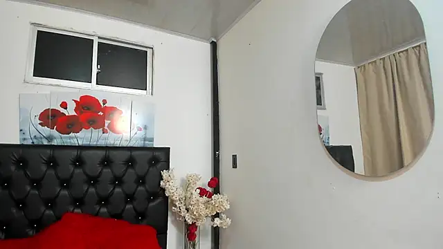 Chat +18 de pinky_f00x ao vivo