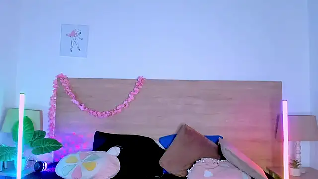LaraRous' Webcam Show