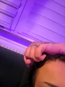 XXX chat uživo modela Babylizz
