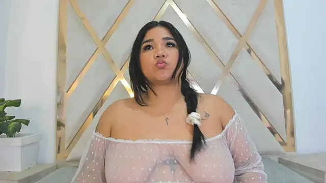 Gabycutee 现场XXX聊天