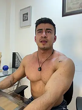 XXX chat uživo modela Chris_Clarck