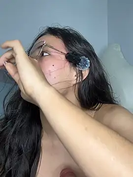 M_iiaa's Live XXX Chat
