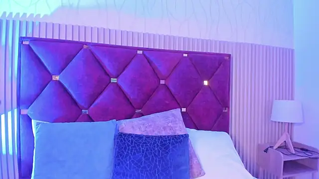 Ivybloom_ Adlı Modelin Canlı XXX Sohbeti