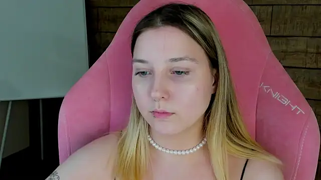 TinnaBurton Live XXX-chat