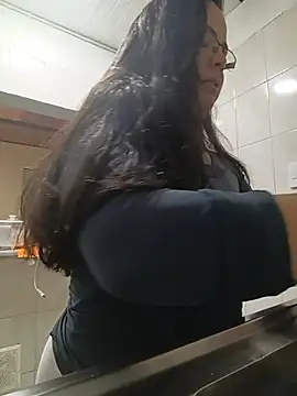 Živý XXX chat ROUSSE_SINCLAIR