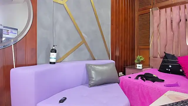 TaylerCruz Live XXX-Chat
