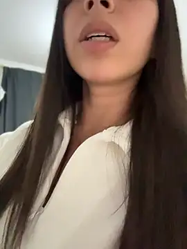 XXX chat uživo modela Lina_soler69