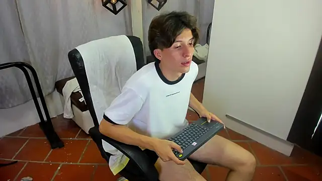 Marcoviolet Live XXX-Chat