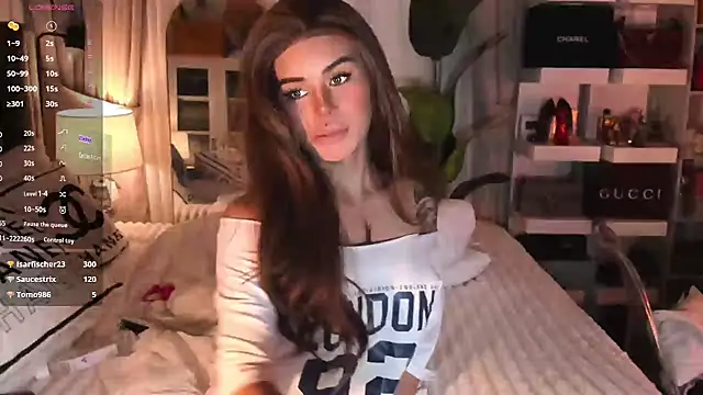 دردشة ParisianDoll الجنسية المباشرة