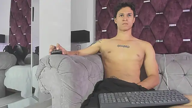 TonyBenedetti's Live XXX Chat