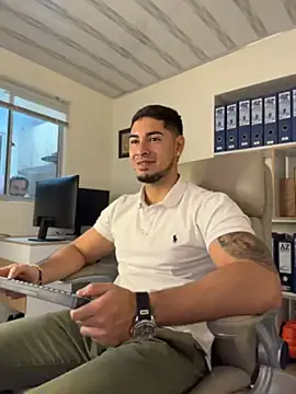 Chatroom XXX en direct de Dimitri_Colleman