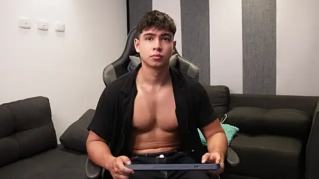 Chat +18 de Bray_Kevin ao vivo