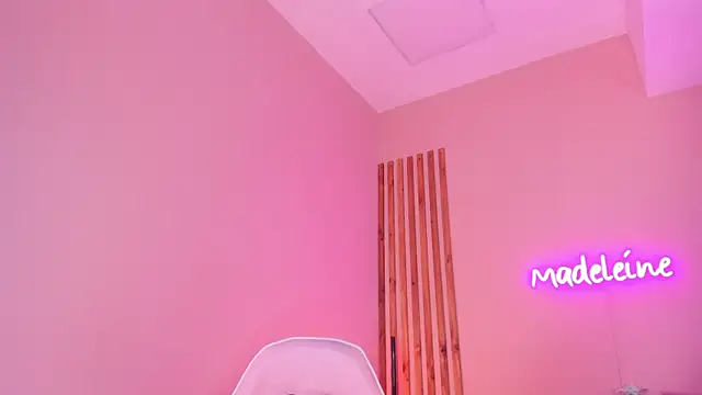 MadeleineSanez Live XXX-Chat