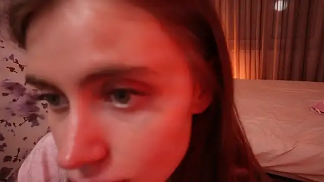 ChloeSpark élő XXX-chatje
