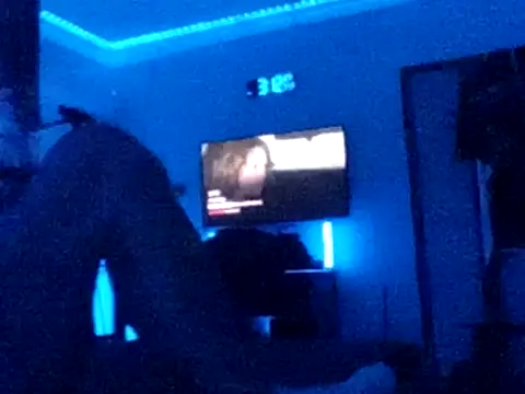 XXX chat uživo modela Hugo1993