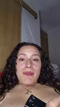 Chatroom XXX en direct de MeganDolll