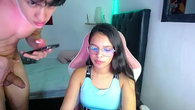 jessi_and_boyのライブXXXチャット