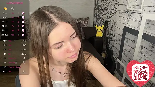 ElmiraDabato Chat XXX in diretta