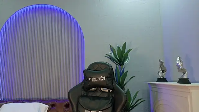 Chat +18 de Jacob_Benelli ao vivo