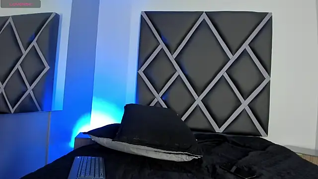 Dante-23 Live XXX-Chat