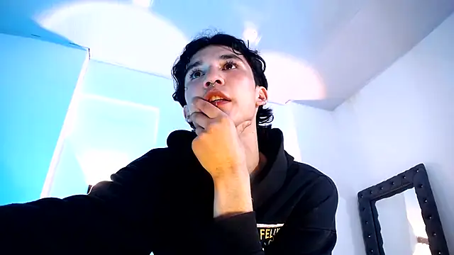 jullian_ricci Pertunjukan Webcam