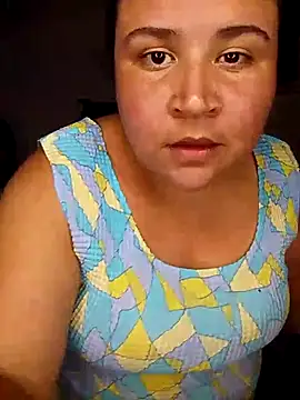 Estrella_4 Adlı Modelin Canlı XXX Sohbeti