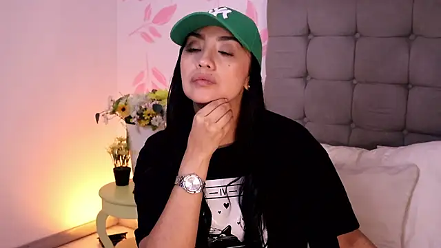 ana_riveros' Live XXX Chat