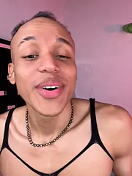 johnny_zhang XXX чат на живо