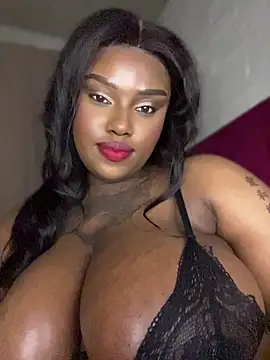 QUEEN_NOBUHLE_FEMDOM_777's Webcam Show