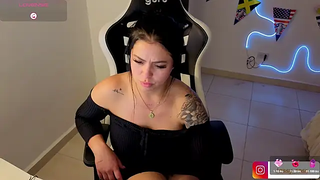 Chat XXX en directo de Victoryyy_