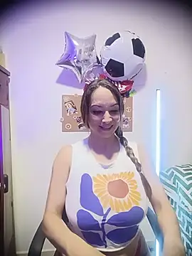 Cristal_BigTits 라이브 XXX 채팅