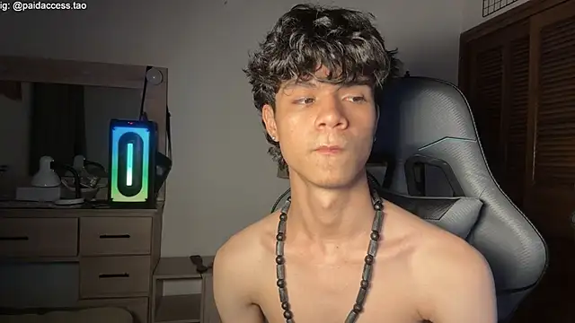 Živý XXX chat OopsAgain_
