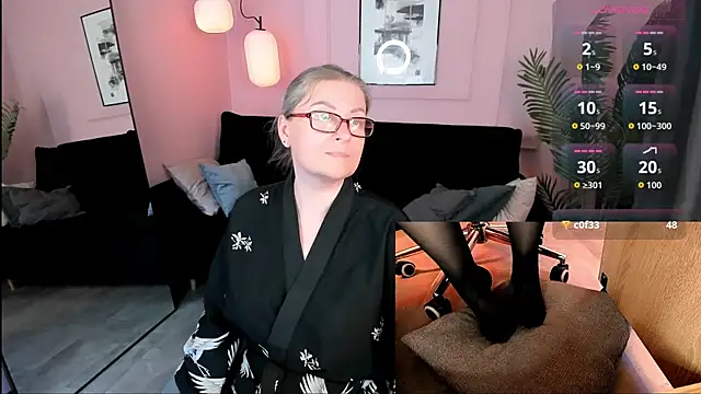 Chat +18 de Alexandra_Kind ao vivo