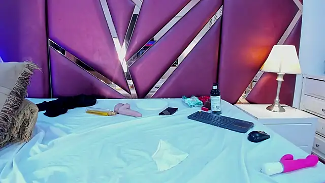 Czat XXX na żywo – SelenaBloom