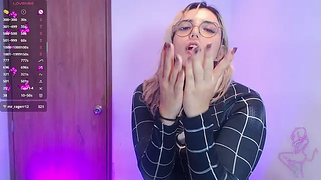Thea_Aphros_'s Live XXX Chat