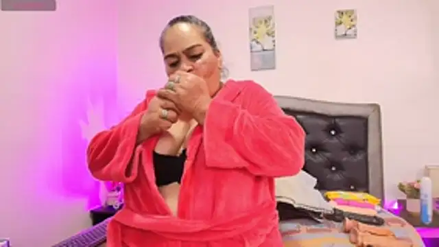 Chat XXX en directo de QueenMatturex