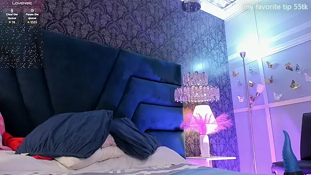 SteisyRoss Adlı Modelin Canlı XXX Sohbeti