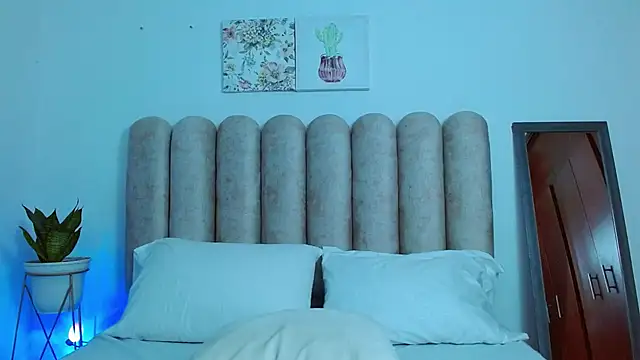 Agattaaaaa Chat XXX live