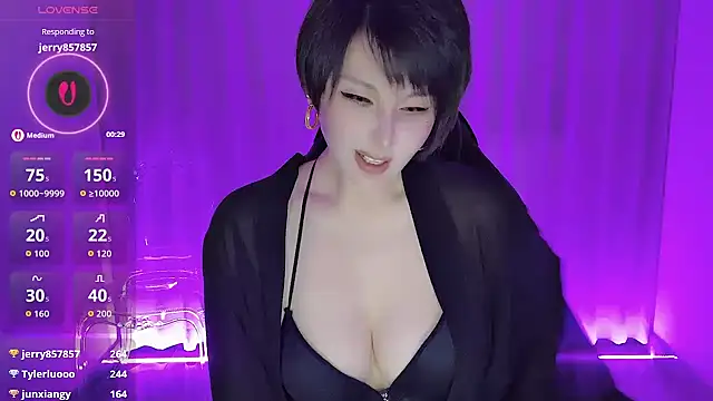 Chat +18 de JIN-CC ao vivo