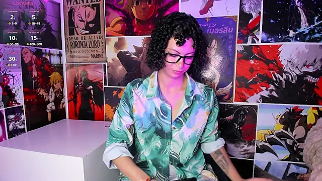 AliceMadnes' Live XXX Chat