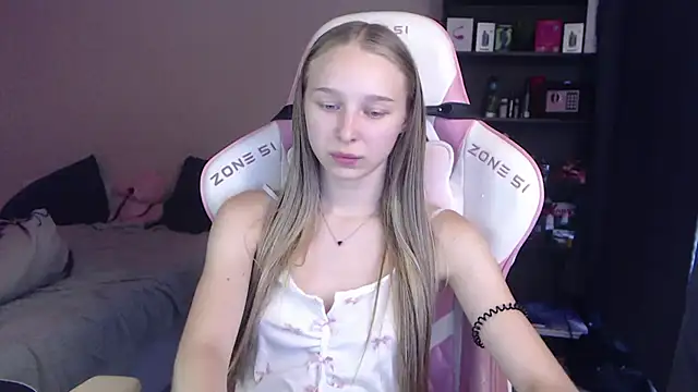XXX chat uživo modela kitsune888