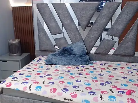 sheiladivinefon's Live XXX Chat
