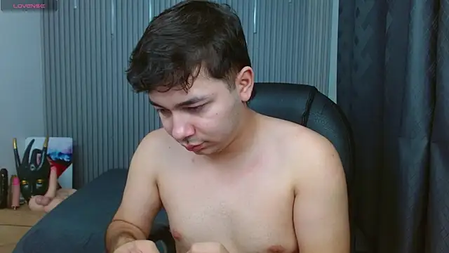 Julian_Smith21 现场XXX聊天