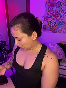 Chat XXX ao vivo de Amarantha_666