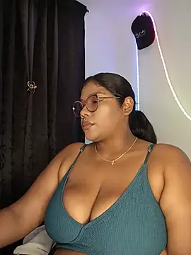 paola091 Adlı Modelin Canlı XXX Sohbeti