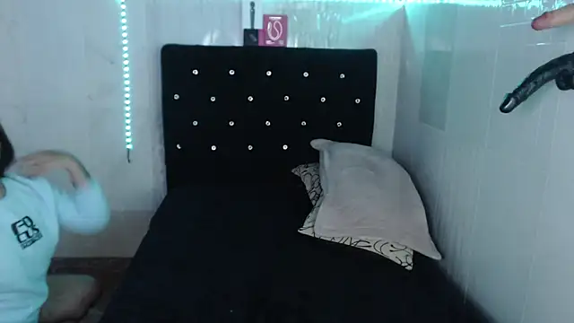 Jeilou webkamerás műsora