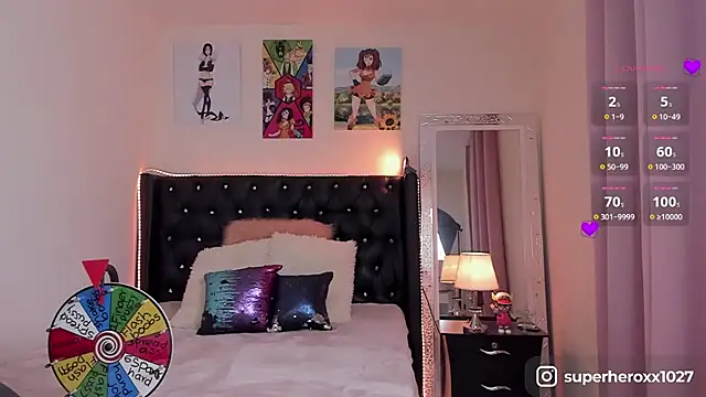 superheroxx XXX чат на живо