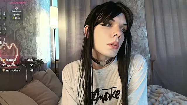 QuartzVenom's Live XXX Chat