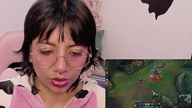 XXX chat uživo modela Nami_usagi