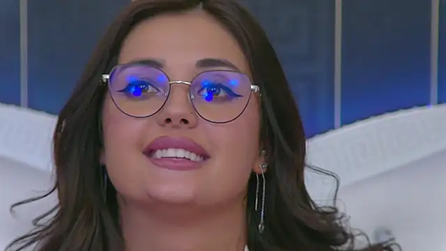 SophiaVilner Adlı Modelin Canlı XXX Sohbeti